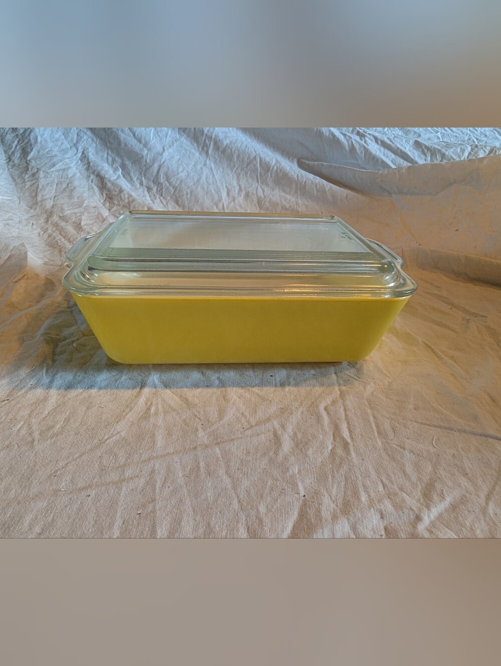 2/100$ Pyrex Yellow Glass Loaf Pan with Clear Lid